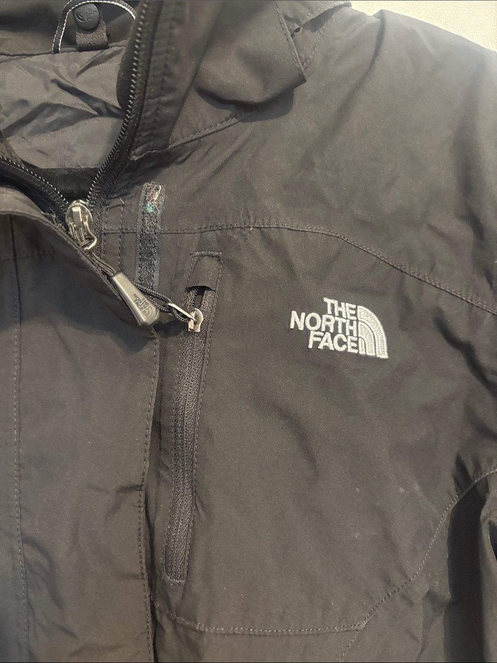 The North Face Black Hooded Shell Jacket - Picture 2 of 13